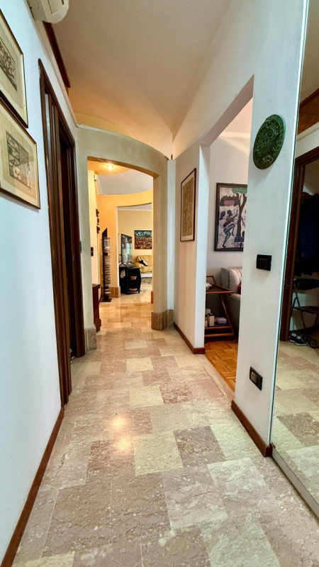 ARCELLA SAN CARLO 
APPARTAMENTO CHE PUO' ESSERE ABITATO ANCHE DA SUBITO, SENZA GARAGE.
Via Saetta...