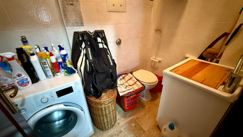 ARCELLA SAN CARLO 
APPARTAMENTO CHE PUO' ESSERE ABITATO ANCHE DA SUBITO, SENZA GARAGE.
Via Saetta...