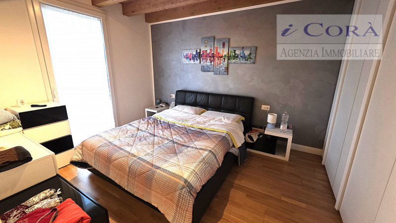 Vescovana Stanghella Villa Casa a schiera, di recente realizzo, sviluppata su tre livelli con gia...