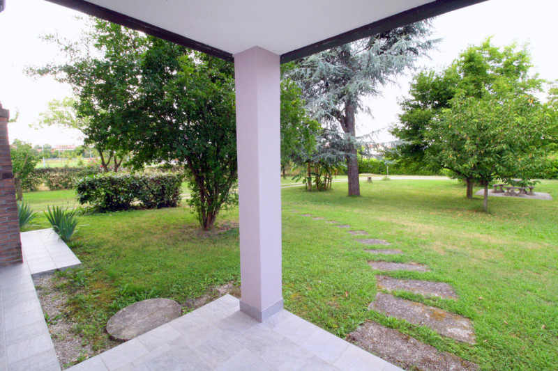 PADOVA - BRUSEGANA

Scopri questa splendida casa CON AMPIO GIARDINO, situata in una tranquilla zo...