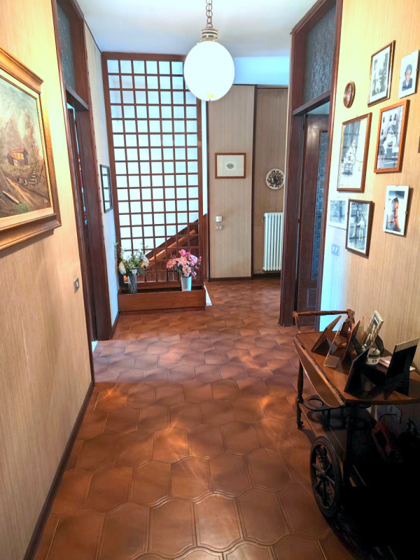 PADOVA - BRUSEGANA

Scopri questa splendida casa CON AMPIO GIARDINO, situata in una tranquilla zo...