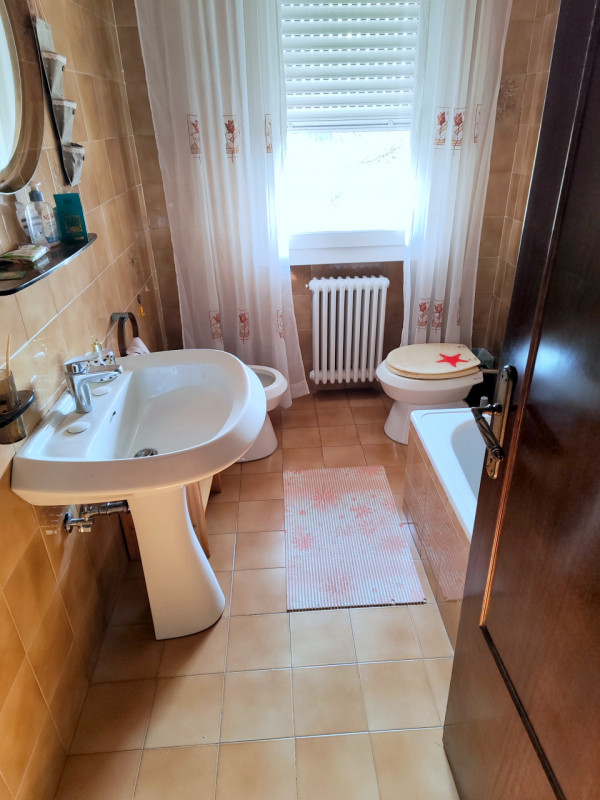 PADOVA - BRUSEGANA

Scopri questa splendida casa CON AMPIO GIARDINO, situata in una tranquilla zo...