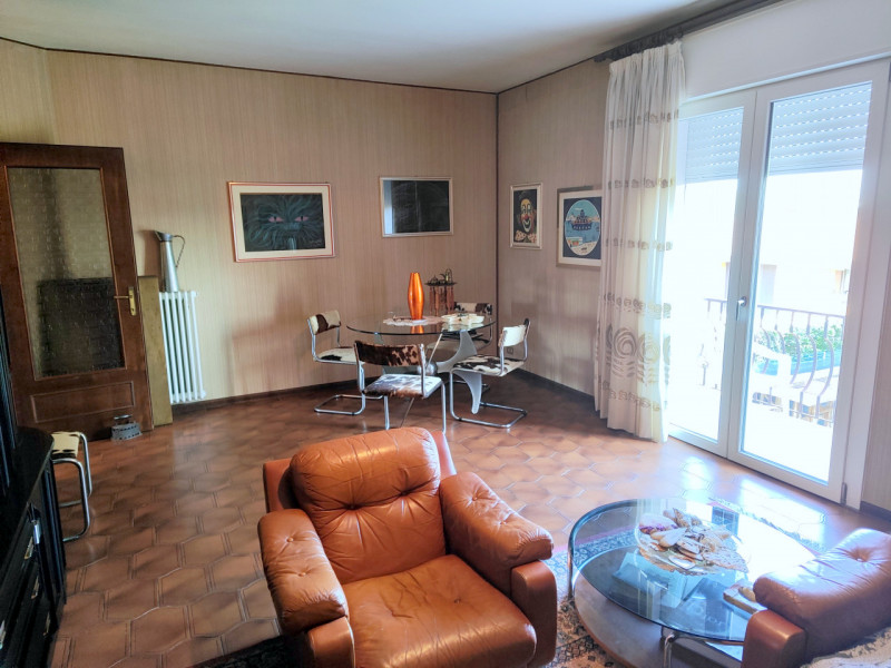 PADOVA - BRUSEGANA

Scopri questa splendida casa CON AMPIO GIARDINO, situata in una tranquilla zo...