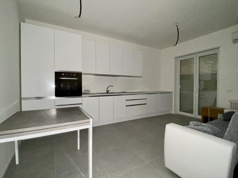 PER INFORMAZIONI, SCRIVERE UNA MAIL DI PRESENTAZIONE A locazionigrandiagenzie@gmail.com
---
Borgo...