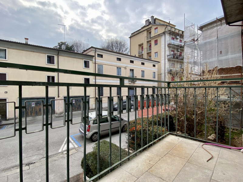 PER INFORMAZIONI, SCRIVERE UNA MAIL DI PRESENTAZIONE A locazionigrandiagenzie@gmail.com
---
Borgo...