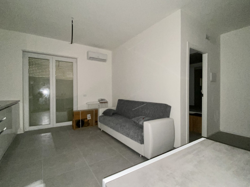 PER INFORMAZIONI, SCRIVERE UNA MAIL DI PRESENTAZIONE A locazionigrandiagenzie@gmail.com
---
Borgo...