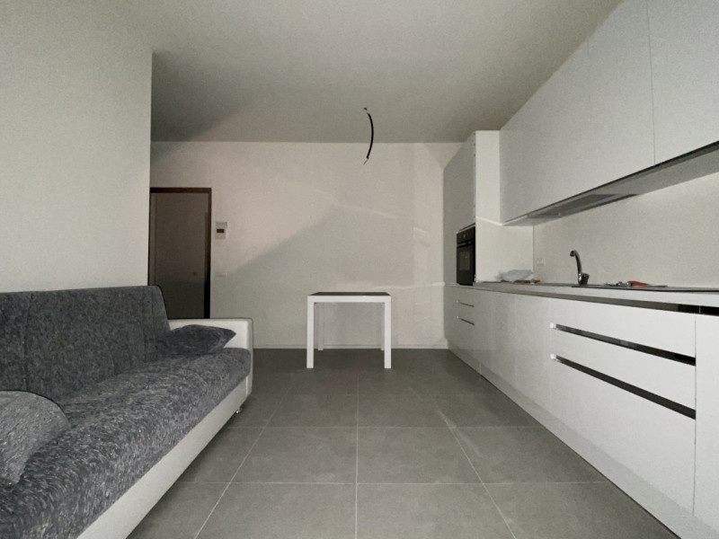 PER INFORMAZIONI, SCRIVERE UNA MAIL DI PRESENTAZIONE A locazionigrandiagenzie@gmail.com
---
Borgo...