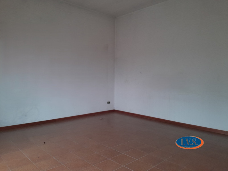 MONTEGALDELLA (VI): In quartiere residenziale proponiamo appartamento TRICAMERE in quadrifamiliar...