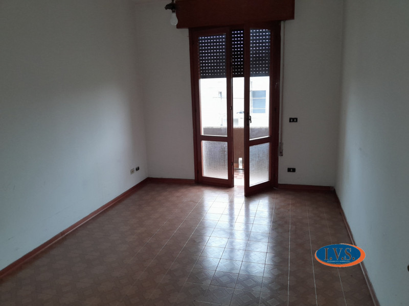 MONTEGALDELLA (VI): In quartiere residenziale proponiamo appartamento TRICAMERE in quadrifamiliar...