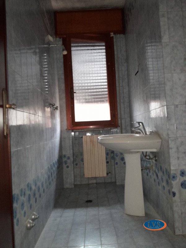 MONTEGALDELLA (VI): In quartiere residenziale proponiamo appartamento TRICAMERE in quadrifamiliar...