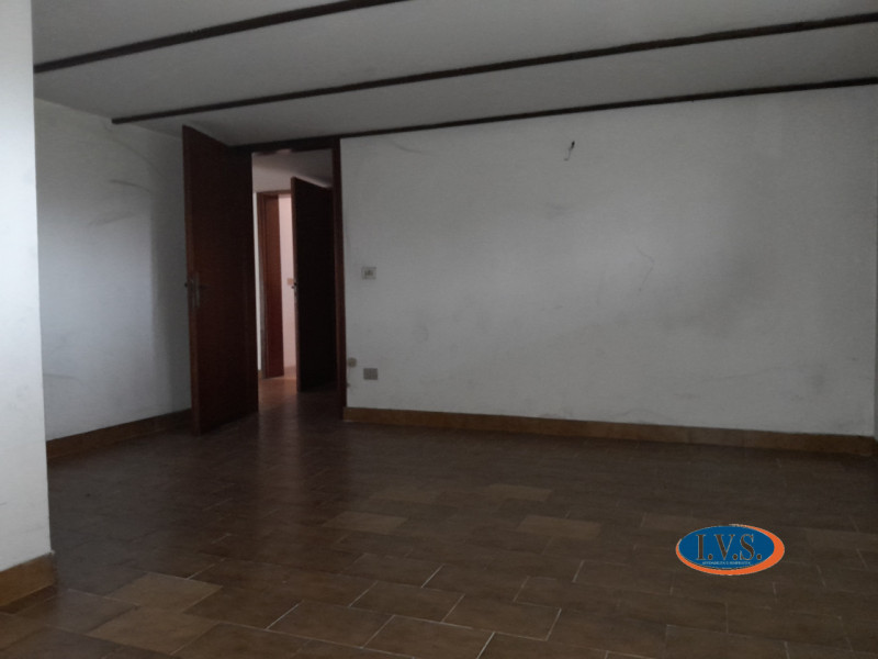 MONTEGALDELLA (VI): In quartiere residenziale proponiamo appartamento TRICAMERE in quadrifamiliar...