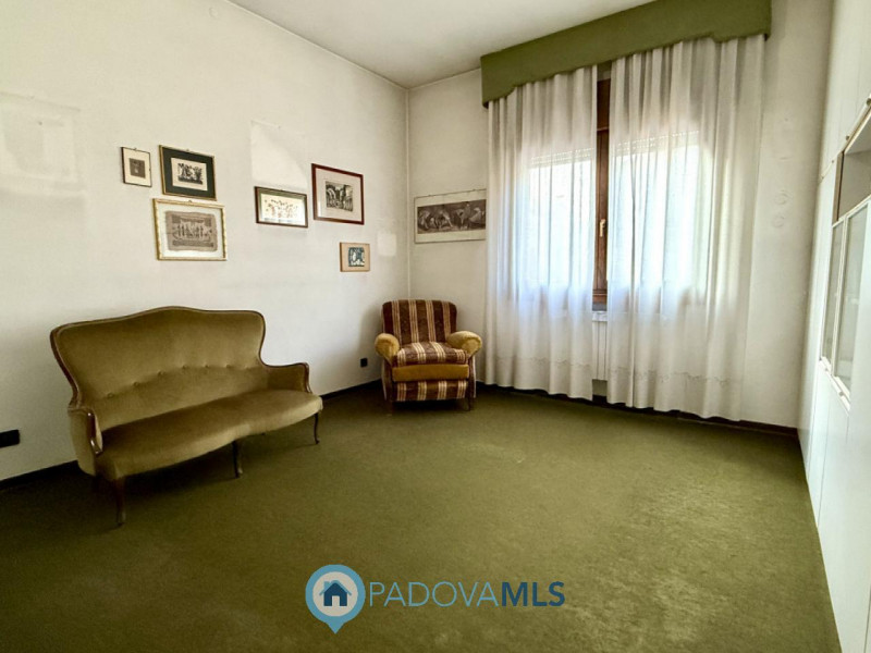 SAN CARLO PORZIONE DI BIFAMILIARE IN ORIZZONTALE

Immobile in esclusiva al Gruppo Padova MLS

Por...