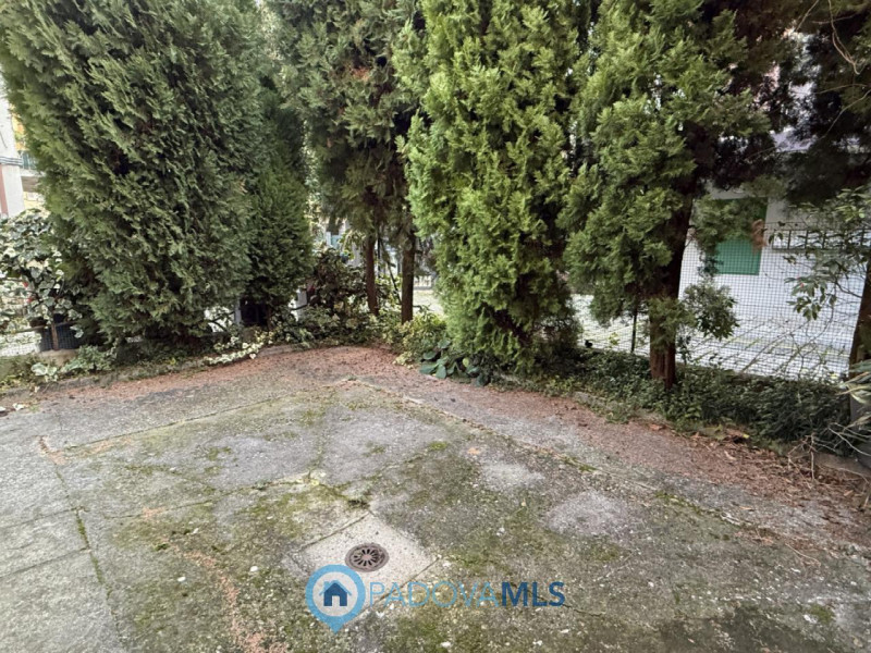 SAN CARLO PORZIONE DI BIFAMILIARE IN ORIZZONTALE

Immobile in esclusiva al Gruppo Padova MLS

Por...