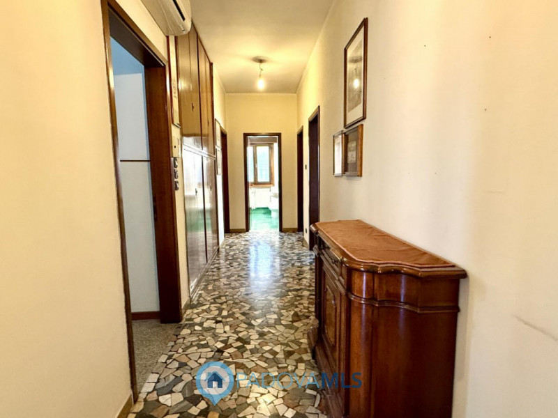 SAN CARLO PORZIONE DI BIFAMILIARE IN ORIZZONTALE

Immobile in esclusiva al Gruppo Padova MLS

Por...