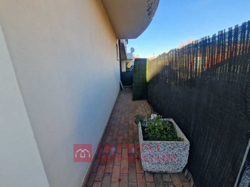 PONTE DI BARBARANO: in recente Residence, curatissimo BICAMERE terra-cielo su 2 livelli con ingre...