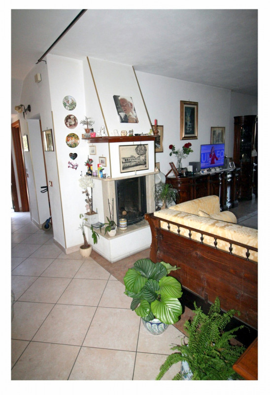 CASA SINGOLA A PONTEROTTO €.450.000 - rif.RP-PO475

Scoprite questa splendida casa singola terrat...