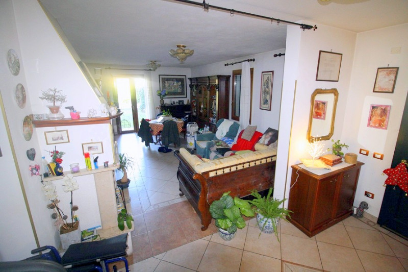 CASA SINGOLA A PONTEROTTO €.450.000 - rif.RP-PO475

Scoprite questa splendida casa singola terrat...