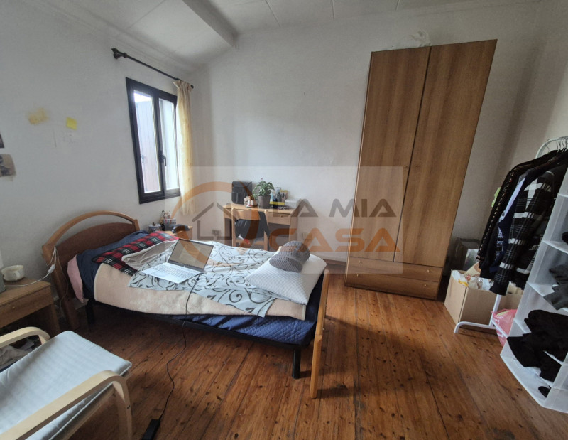 LEGNARO - Abitazione semindipendente per 3 studentesse. Dispone di soggiorno con angolo cottura, ...