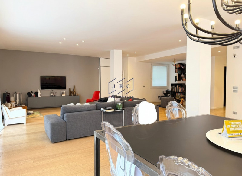 MOTTA DI LIVENZA - (TV)
Nel centro di Motta di Livenza (TV), proponiamo in esclusiva questo strao...