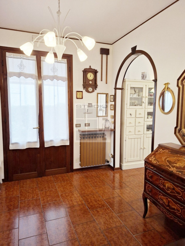 Ti presentiamo la tua prossima casa!

In centro a Piombino Dese proponiamo in vendita l'abitazion...