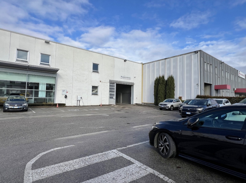 IN LOCAZIONE A VICENZA OVEST, ZONA FIERA - COMPLESSO COMMERCIALE - DIREZIONALE - ARTIGIANALE - RI...