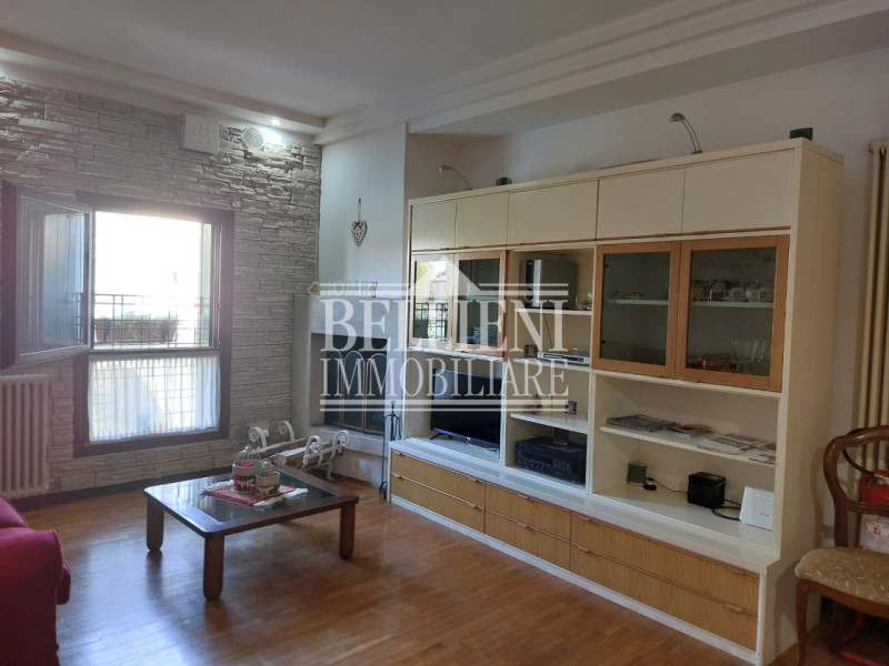 CENTRO STORICO: In contesto centralissimo ma non in ztl proponiamo in locazione un mini appartame...