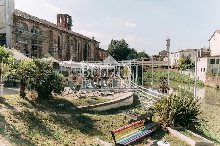 CENTRO STORICO: In contesto centralissimo ma non in ztl proponiamo in locazione un mini appartame...