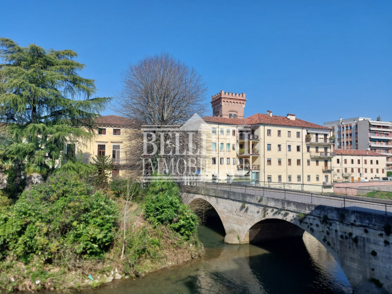 CENTRO STORICO: In contesto centralissimo ma non in ztl proponiamo in locazione un mini appartame...