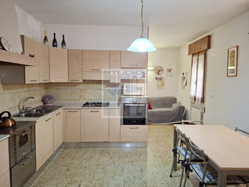 ECCO LA CASA CHE STAVI CERCANDO!!!

A Trebaseleghe proponiamo in vendita soluzione SEMI - INDIPEN...