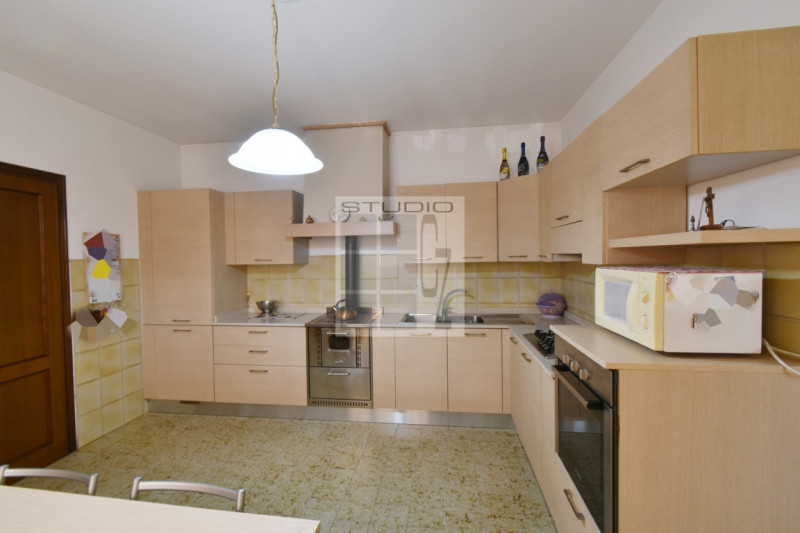 ECCO LA CASA CHE STAVI CERCANDO!!!

A Trebaseleghe proponiamo in vendita soluzione SEMI - INDIPEN...