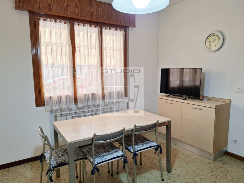 ECCO LA CASA CHE STAVI CERCANDO!!!

A Trebaseleghe proponiamo in vendita soluzione SEMI - INDIPEN...