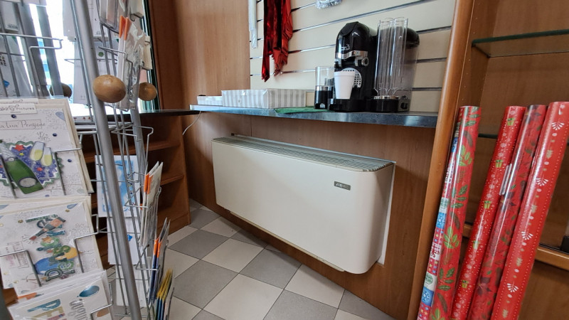 Proponiamo in vendita un'opportunità unica per entrare nel mondo del commercio, con una rinomata ...