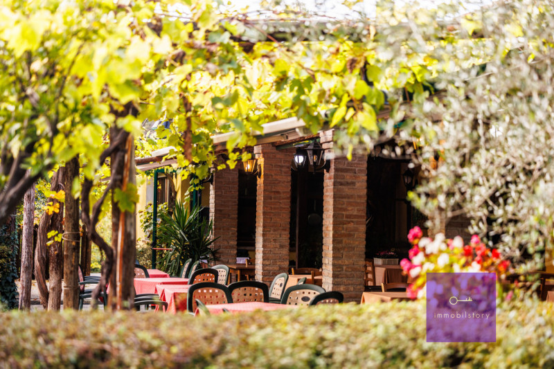 Una casa grande, oggi ristorante

Ci sono immobili che nascono con una funzione precisa
e altri c...