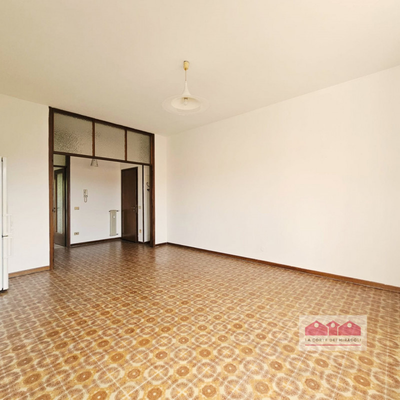 VICENZA SAN PIO X: SEI ALLA RICERCA DI UN BICAMERE SPAZIOSO DA REINVENTARE A TUO GUSTO IN OTTIMO ...