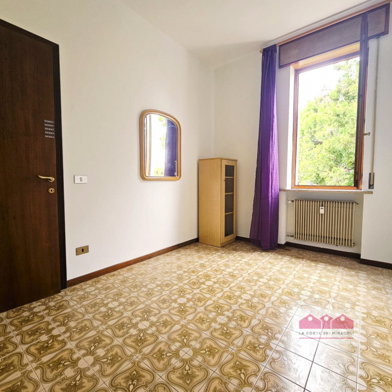 VICENZA SAN PIO X: SEI ALLA RICERCA DI UN BICAMERE SPAZIOSO DA REINVENTARE A TUO GUSTO IN OTTIMO ...