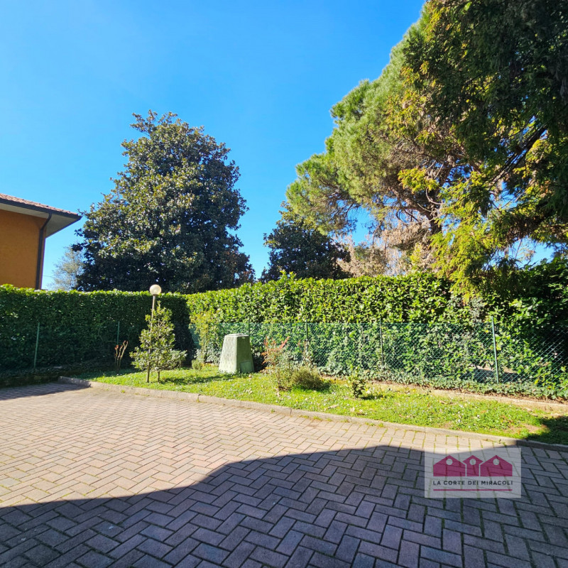 VICENZA SAN PIO X: SEI ALLA RICERCA DI UN BICAMERE SPAZIOSO DA REINVENTARE A TUO GUSTO IN OTTIMO ...