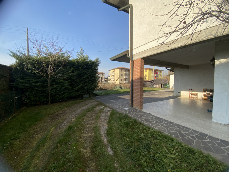 Vicenza, Torri di Quartesolo: in una delle zone più ricercate e comode del comune di Torri di Qua...