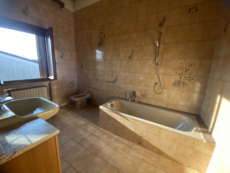 Vicenza, Torri di Quartesolo: in una delle zone più ricercate e comode del comune di Torri di Qua...