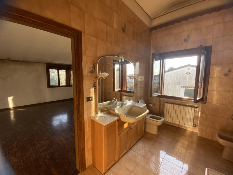 Vicenza, Torri di Quartesolo: in una delle zone più ricercate e comode del comune di Torri di Qua...