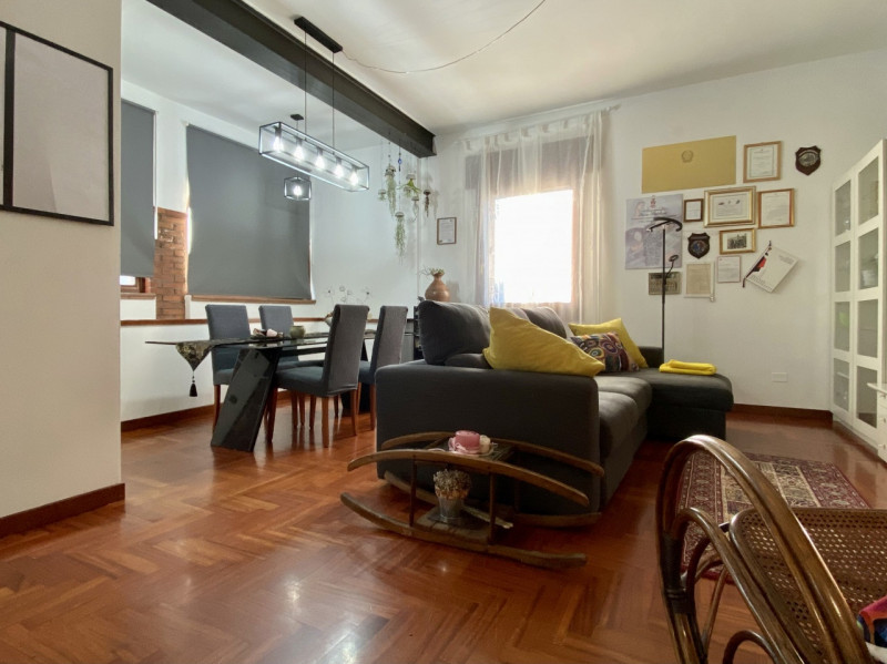 In una delle zone più strategiche e richieste di Vicenza, nel quartiere di Ponte Marchese, a poch...