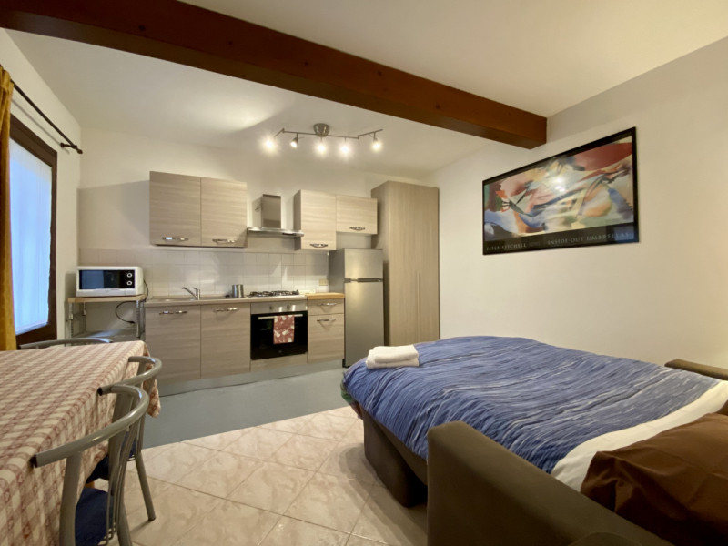 In una delle zone più strategiche e richieste di Vicenza, nel quartiere di Ponte Marchese, a poch...