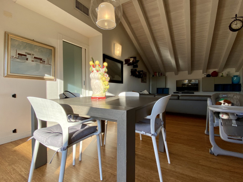 In una delle zone più strategiche e richieste di Vicenza, nel quartiere di Ponte Marchese, a poch...