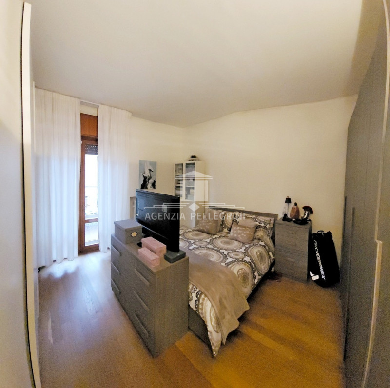 VICENZA – LAGHETTO, in bifamiliare sovrapposta, proponiamo un ampio tricamere al piano primo con ...