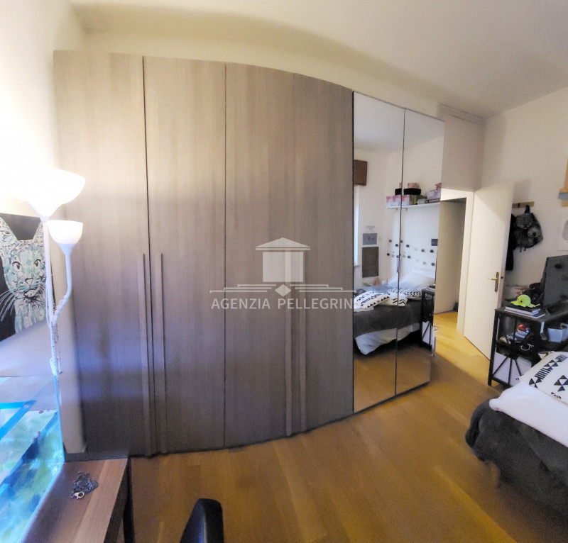 VICENZA – LAGHETTO, in bifamiliare sovrapposta, proponiamo un ampio tricamere al piano primo con ...