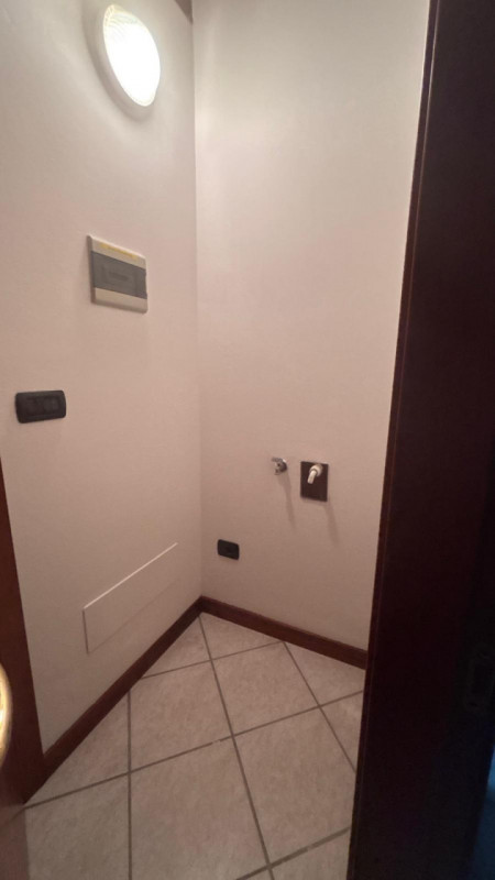 Ciao da Arcobaleno Immobiliare!  
Oggi ti presentiamo un grazioso bilocale in centro ad Este, per...