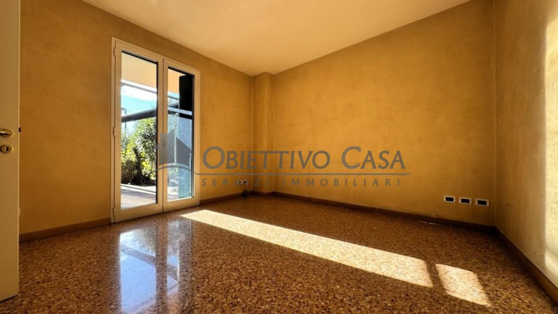 Rif: “PD680” ARCELLA – San Carlo

Questa villa monofamiliare dalle grandi metrature, non è solo u...