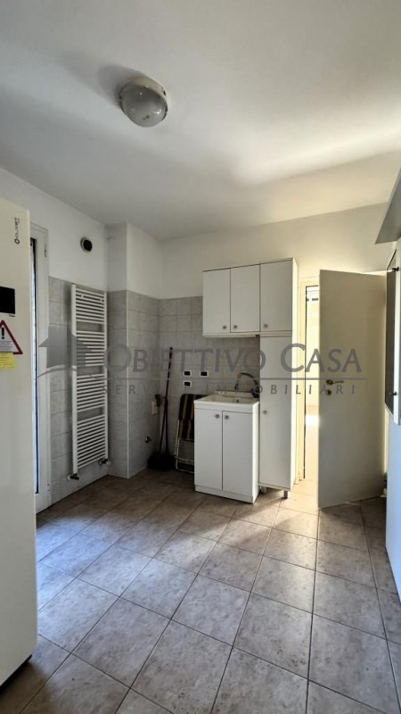 Rif: “PD680” ARCELLA – San Carlo

Questa villa monofamiliare dalle grandi metrature, non è solo u...