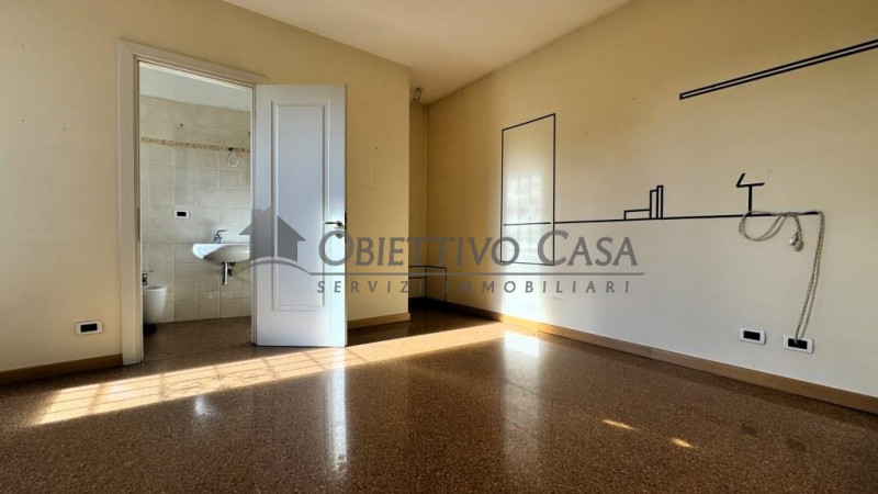 Rif: “PD680” ARCELLA – San Carlo

Questa villa monofamiliare dalle grandi metrature, non è solo u...