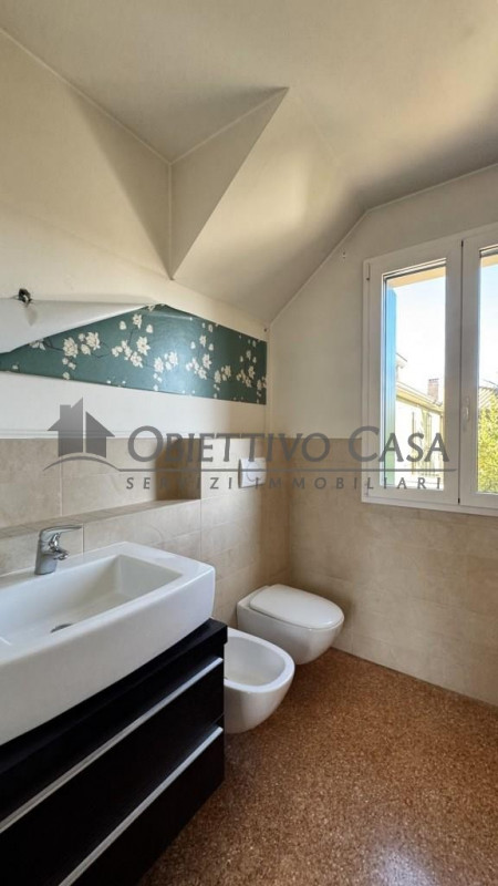 Rif: “PD680” ARCELLA – San Carlo

Questa villa monofamiliare dalle grandi metrature, non è solo u...