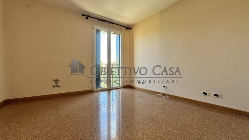 Rif: “PD680” ARCELLA – San Carlo

Questa villa monofamiliare dalle grandi metrature, non è solo u...